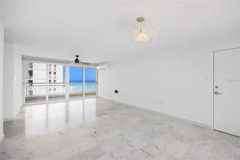 6 Carrion Court Street San Juan PR 00911