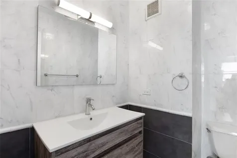 6 Carrion Court Street San Juan PR 00911