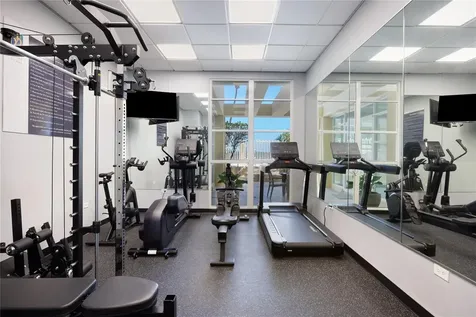 6 Carrion Court Street San Juan PR 00911