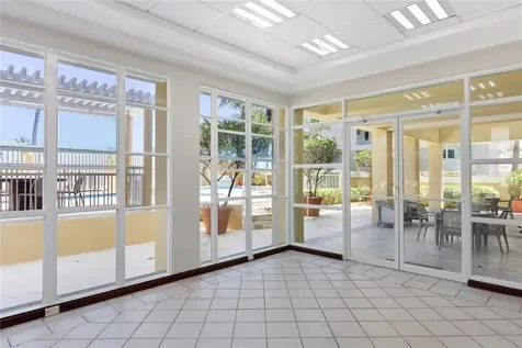 6 Carrion Court Street San Juan PR 00911