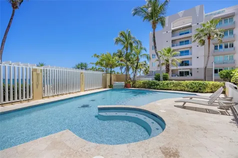 6 Carrion Court Street San Juan PR 00911