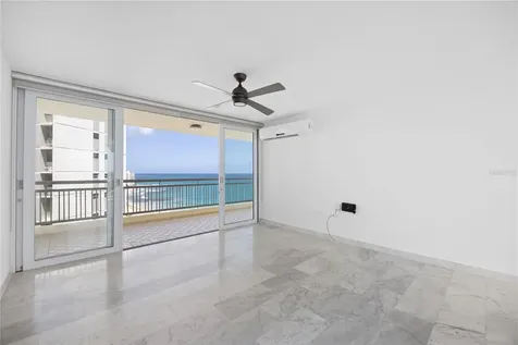 6 Carrion Court Street San Juan PR 00911