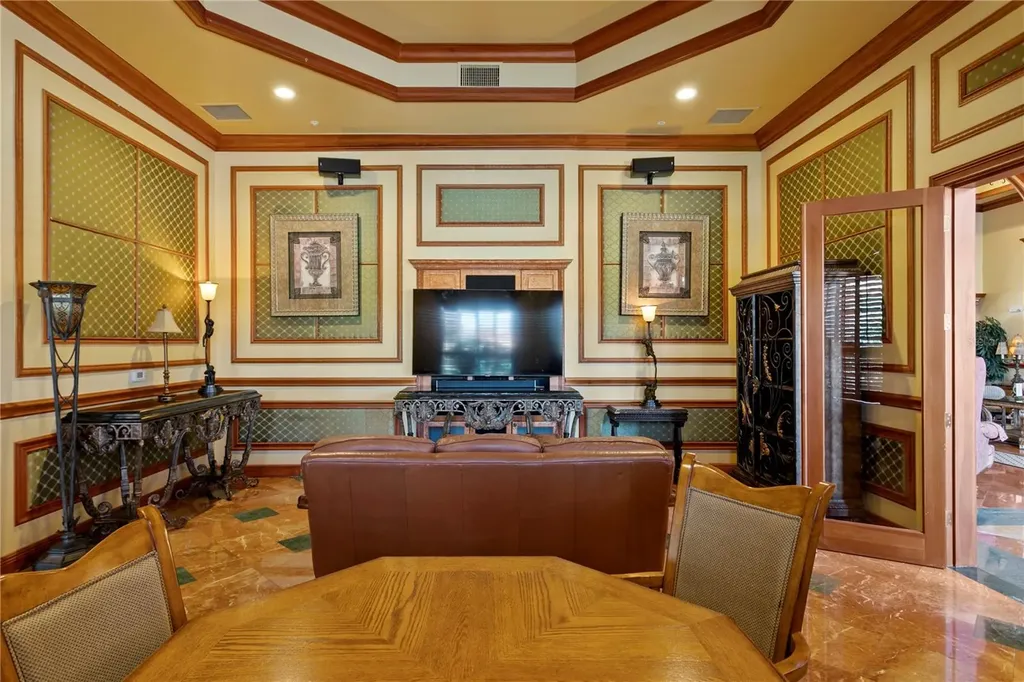 2741 Via Cipriani Clearwater FL 33764