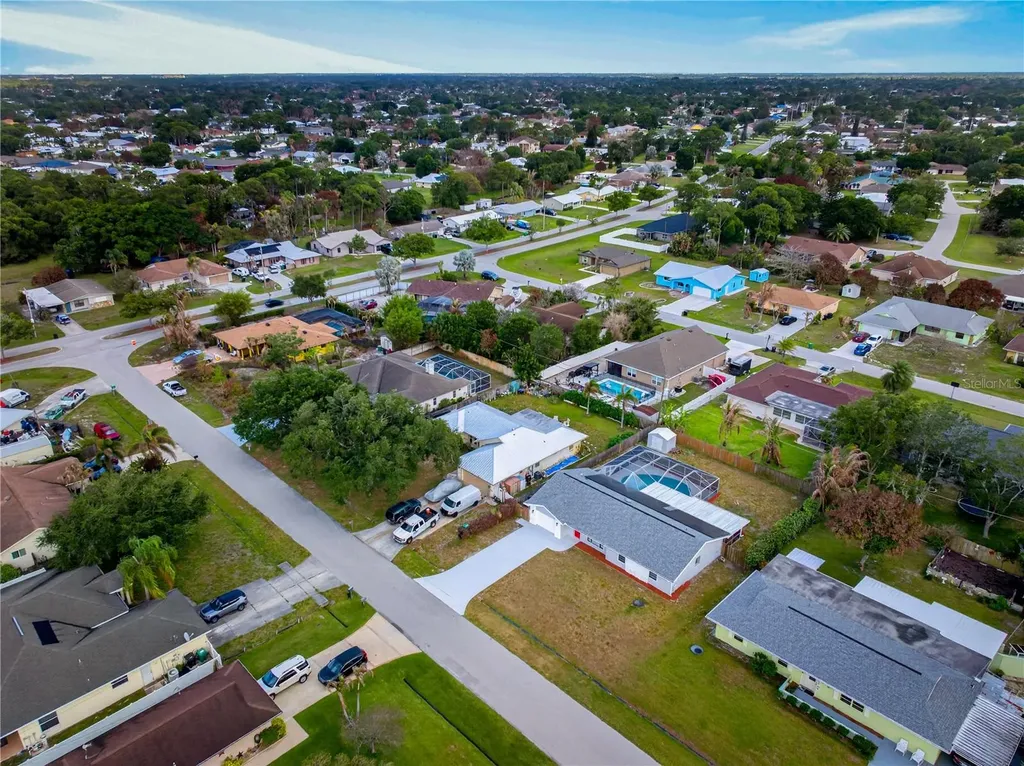 214 SE Duval Avenue Port St Lucie FL 34983