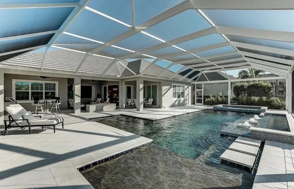 548 Regatta Way Bradenton FL 34208