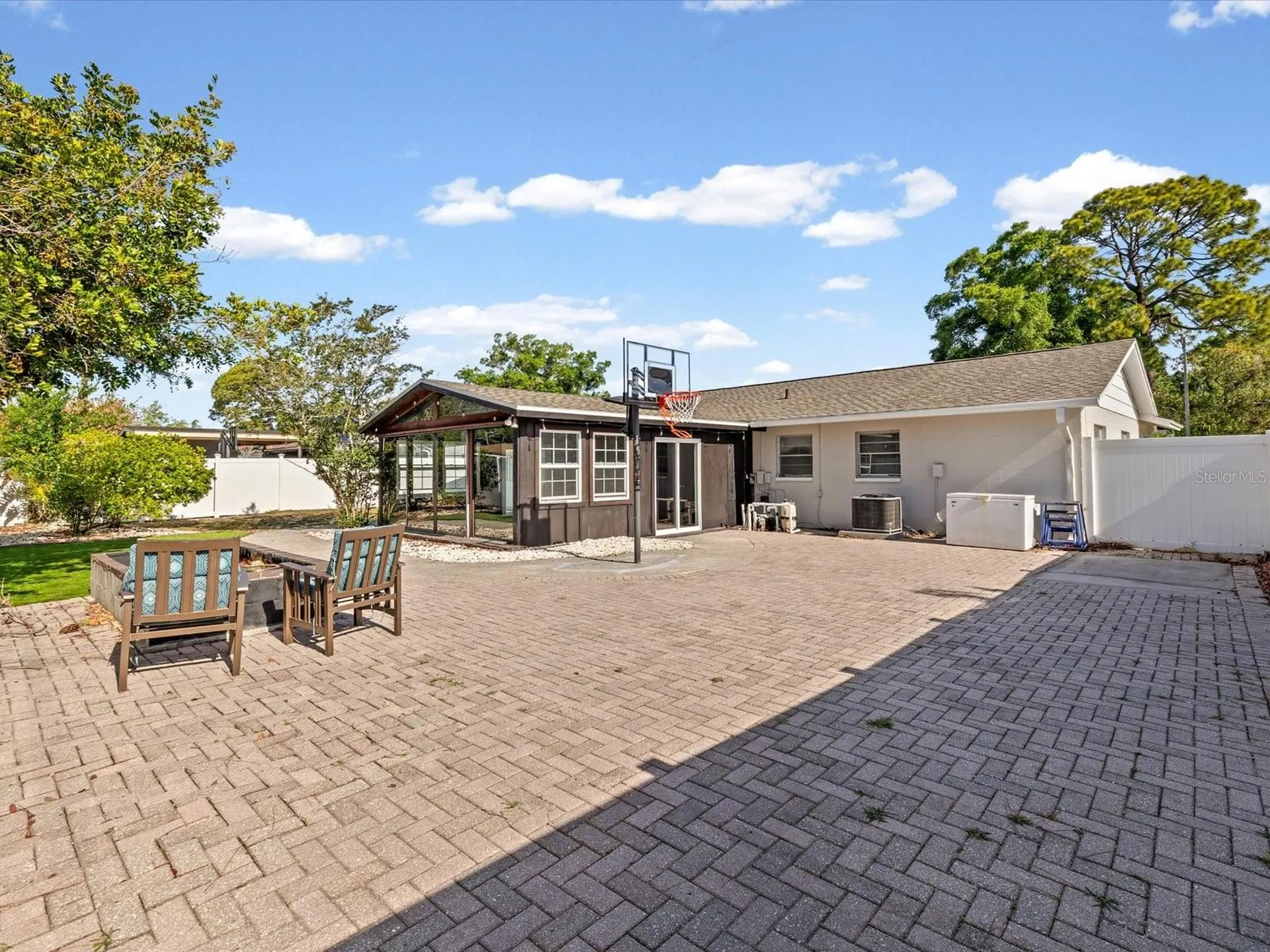 7910 W Pocahontas Avenue Tampa FL 33615