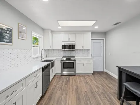 7910 W Pocahontas Avenue Tampa FL 33615