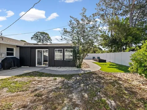 7910 W Pocahontas Avenue Tampa FL 33615