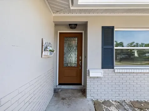7910 W Pocahontas Avenue Tampa FL 33615