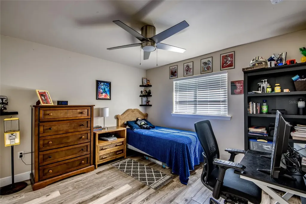 2613 SW 7th Place Cape Coral FL 33914