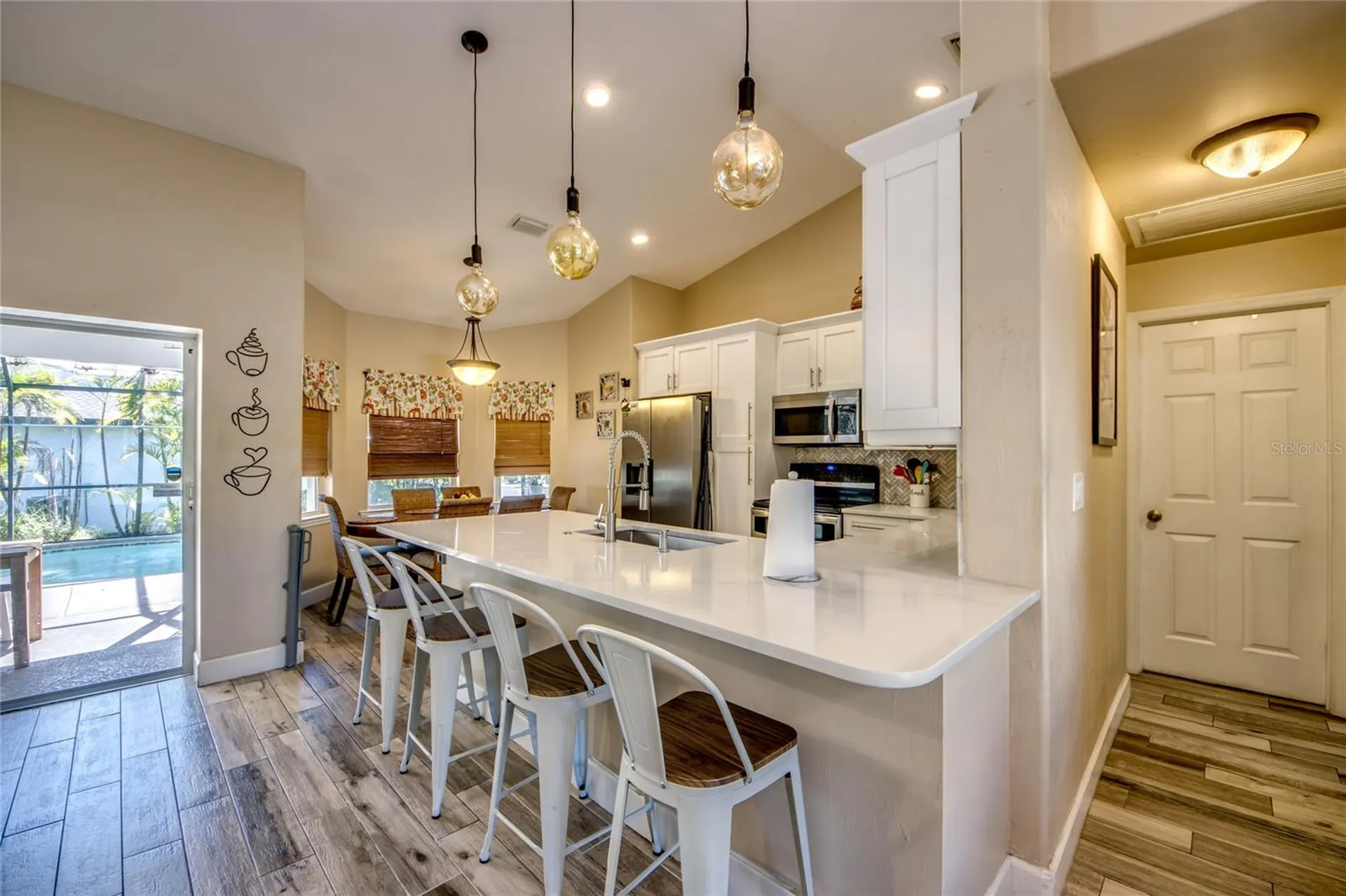 2613 SW 7th Place Cape Coral FL 33914