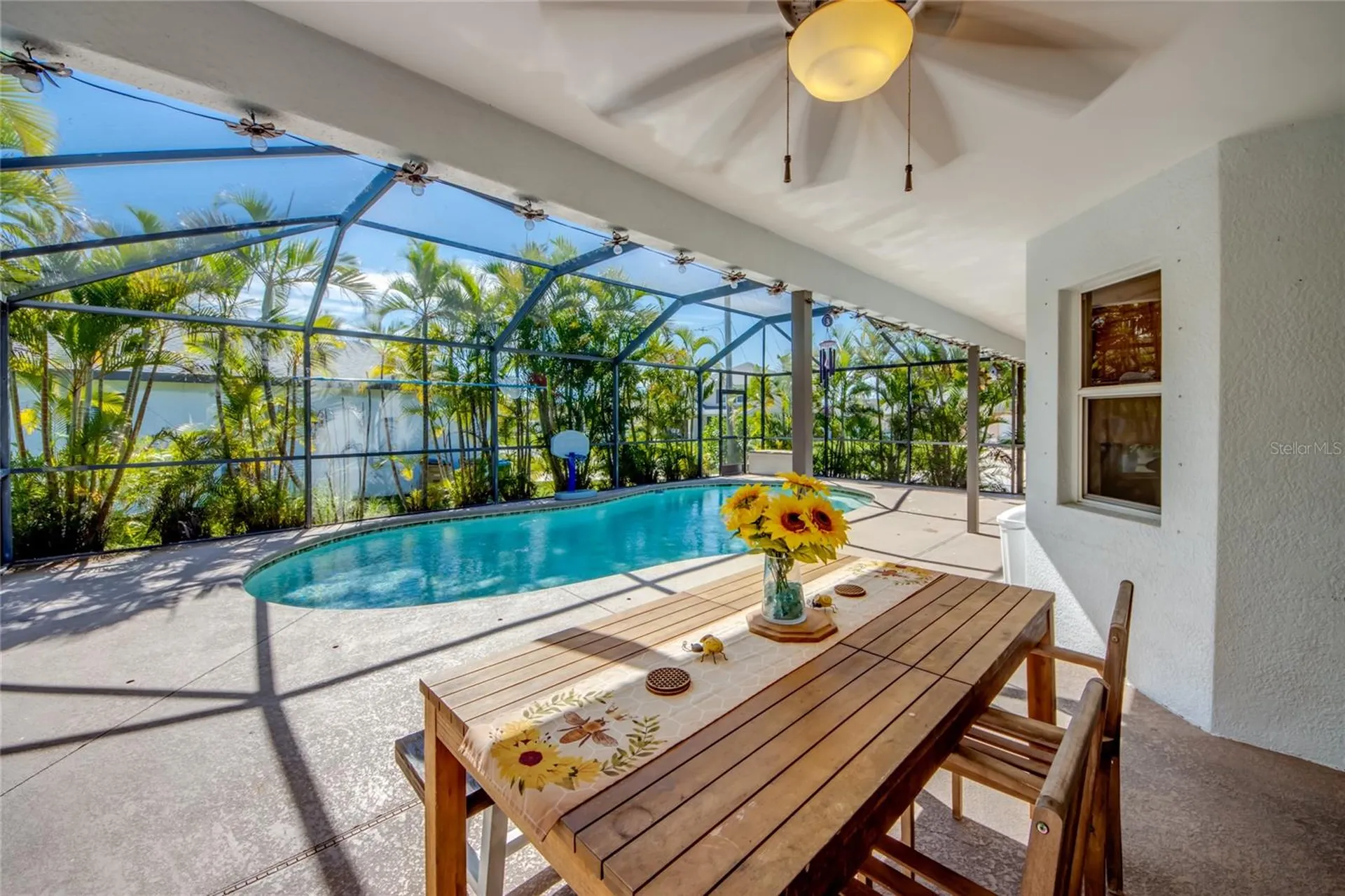 2613 SW 7th Place Cape Coral FL 33914