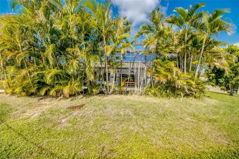 2613 SW 7th Place Cape Coral FL 33914