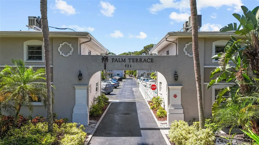 521 W Venice Avenue Venice FL 34285