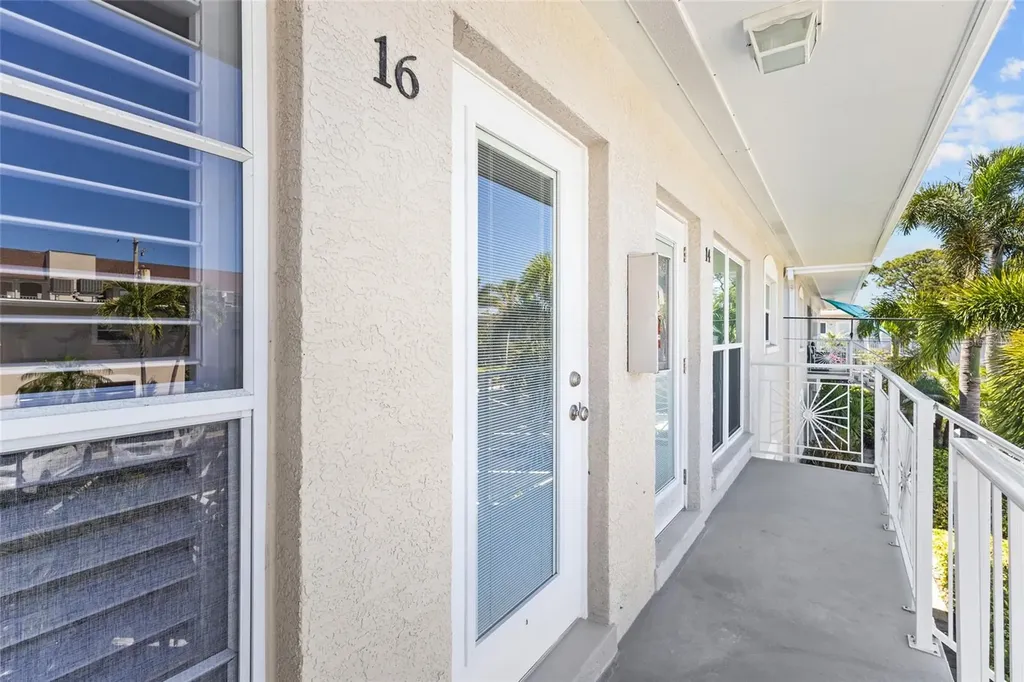 521 W Venice Avenue Venice FL 34285