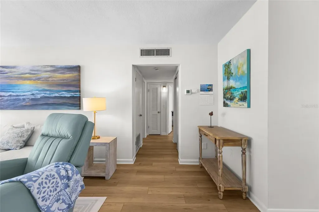 521 W Venice Avenue Venice FL 34285