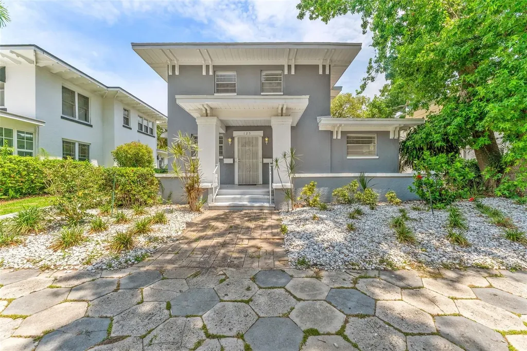 125 8th Avenue NE St Petersburg FL 33701