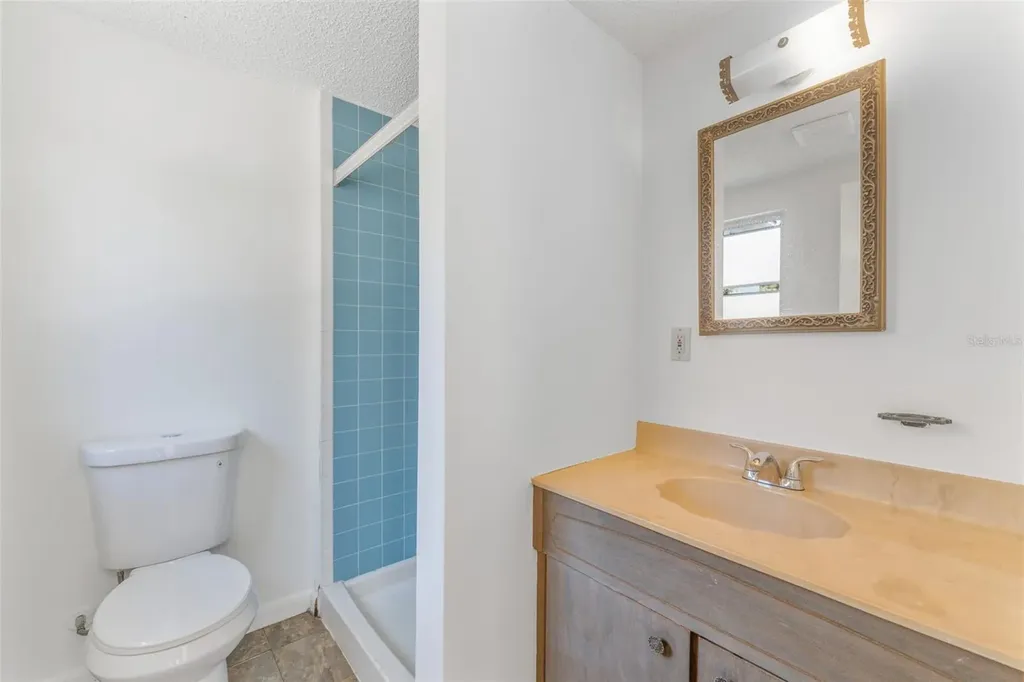 125 8th Avenue NE St Petersburg FL 33701