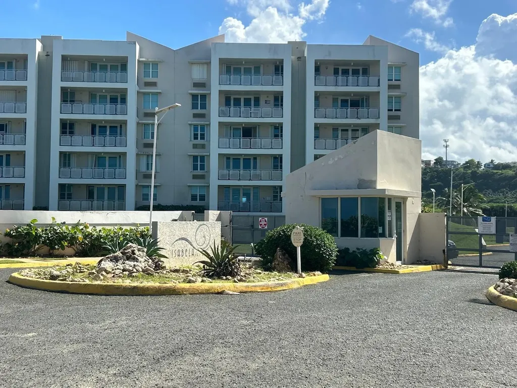 1 Francisco Camacho Isabela PR 00662
