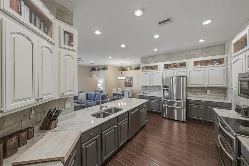 1035 Legends Pass Drive Valrico FL 33594