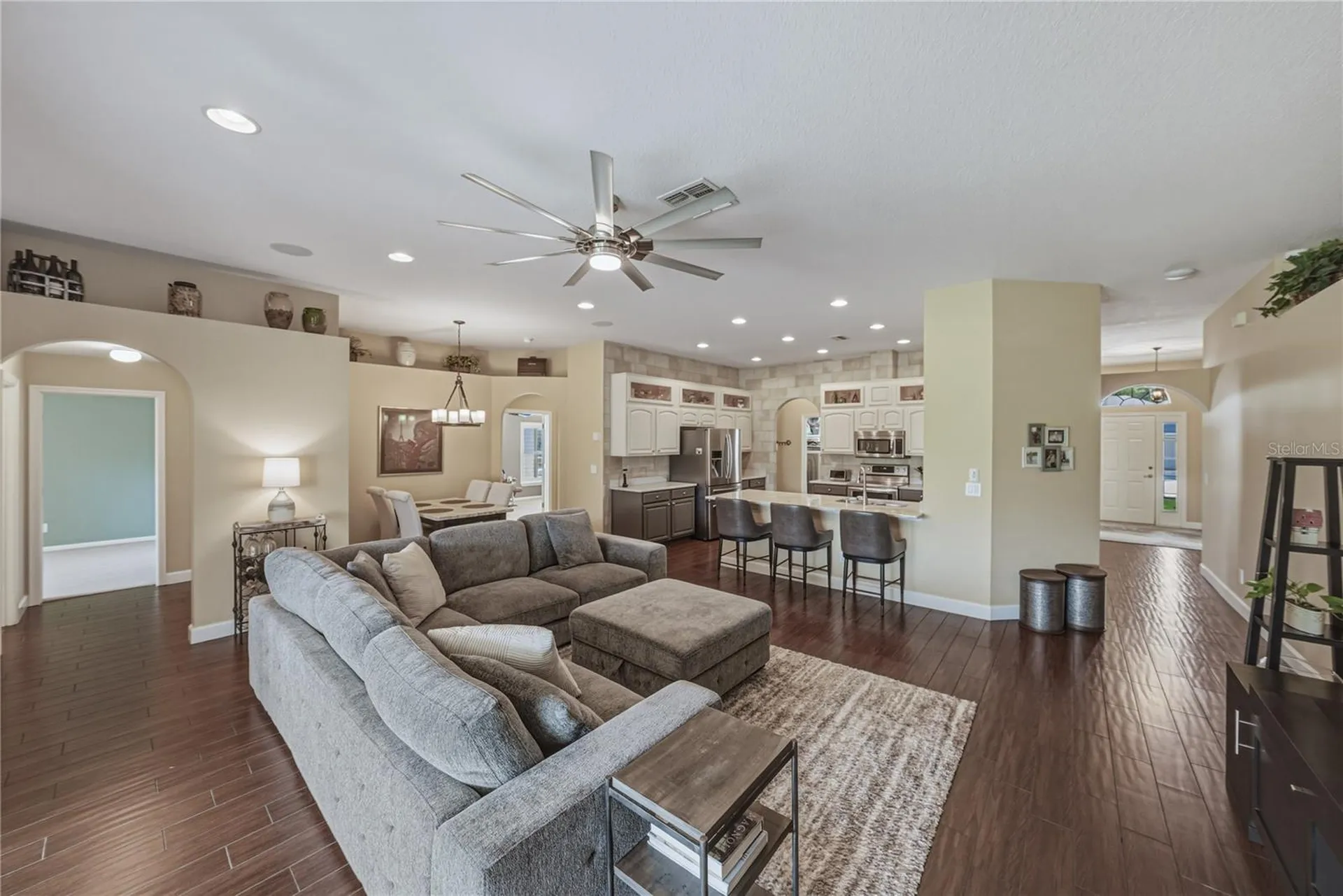 1035 Legends Pass Drive Valrico FL 33594