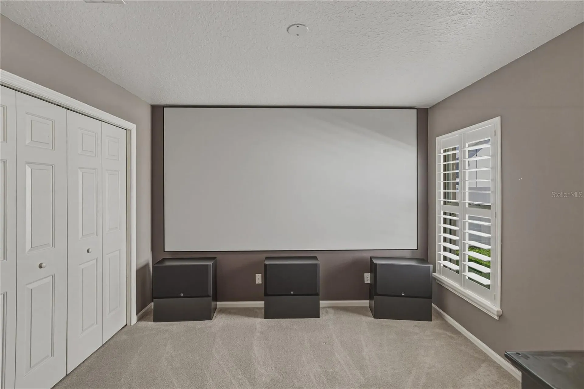 1035 Legends Pass Drive Valrico FL 33594