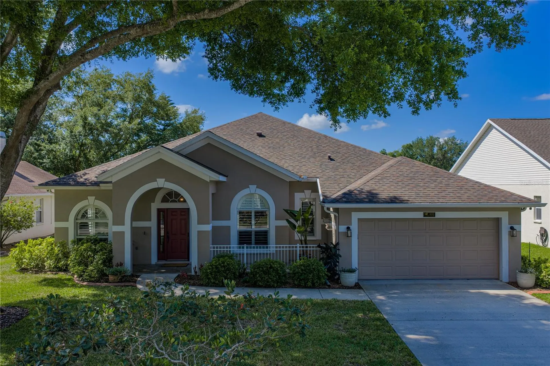 1035 Legends Pass Drive Valrico FL 33594