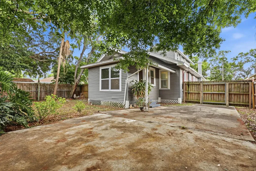 203 W Emma Street Tampa FL 33603