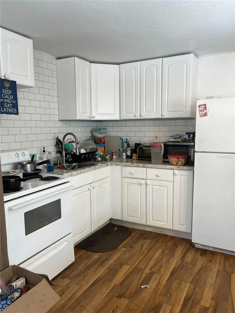 2550 State Road 580 Clearwater FL 33761