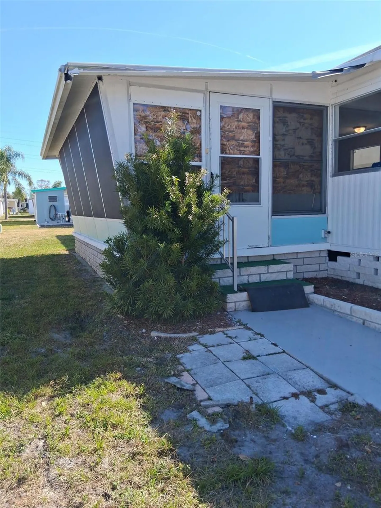 2550 State Road 580 Clearwater FL 33761