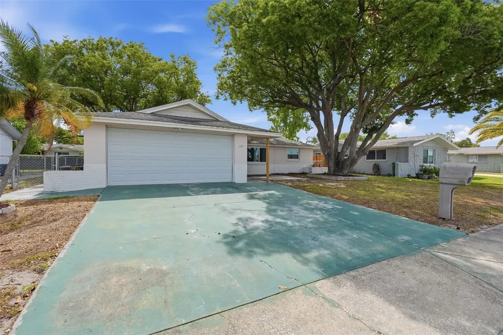 9420 Glen Moor Lane Port Richey FL 34668