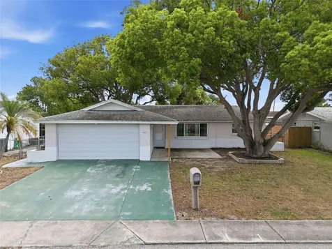 9420 Glen Moor Lane Port Richey FL 34668