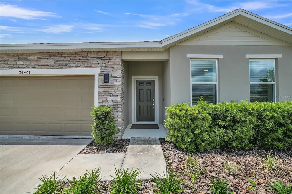 24401 Sunnys Halo Way Sorrento FL 32776