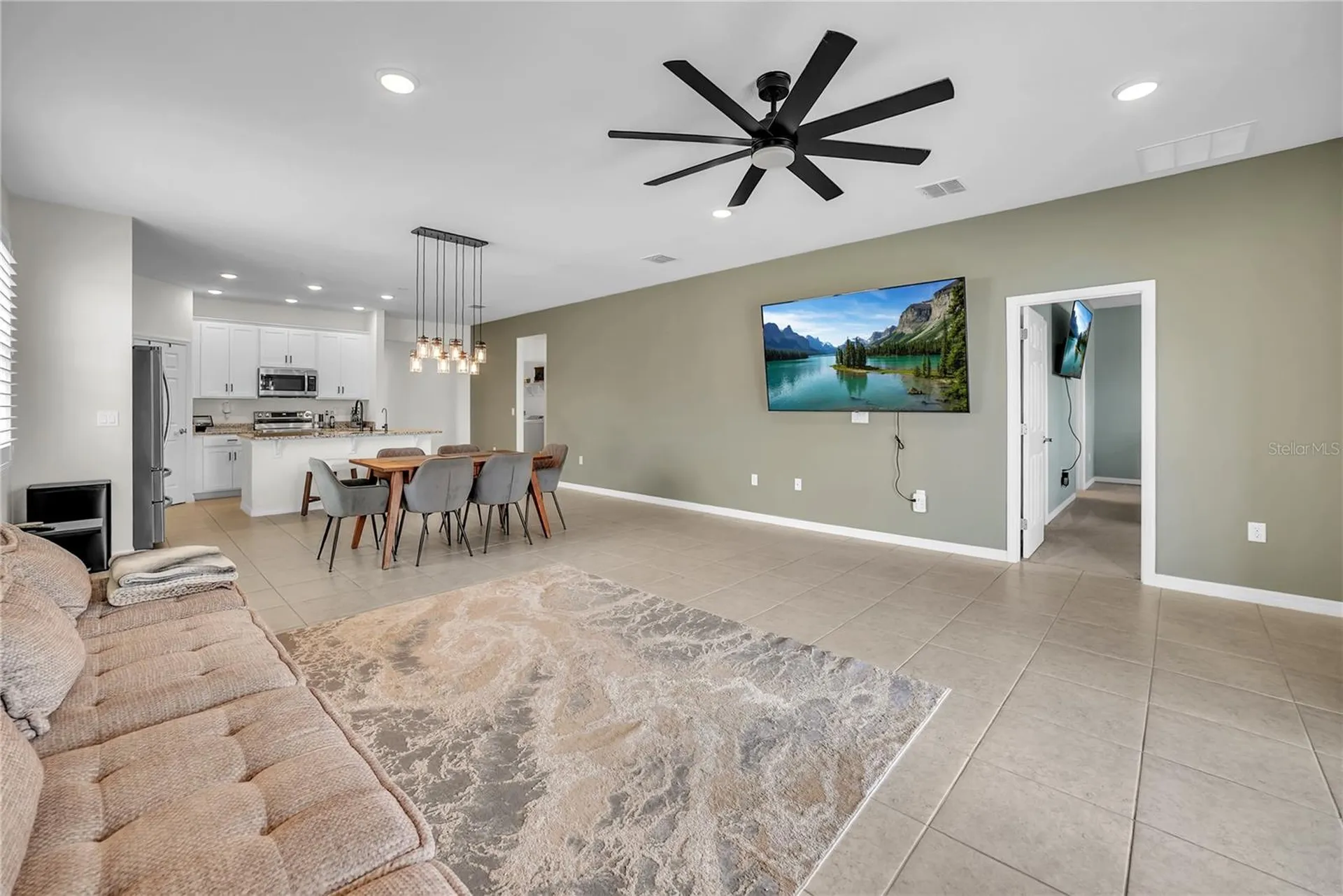 24401 Sunnys Halo Way Sorrento FL 32776