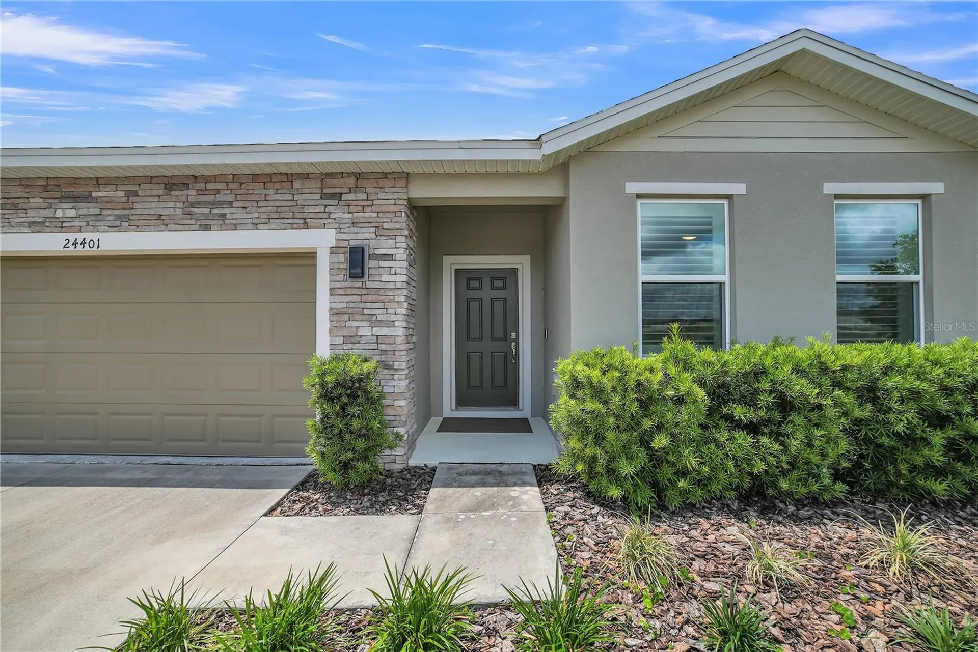 24401 Sunnys Halo Way Sorrento FL 32776