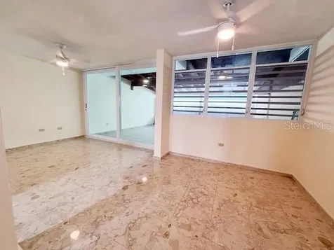 12E 6 Bayamon PR 00959