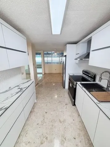 12E 6 Bayamon PR 00959