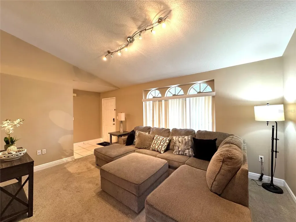 820 Briargrove Avenue Davenport FL 33837