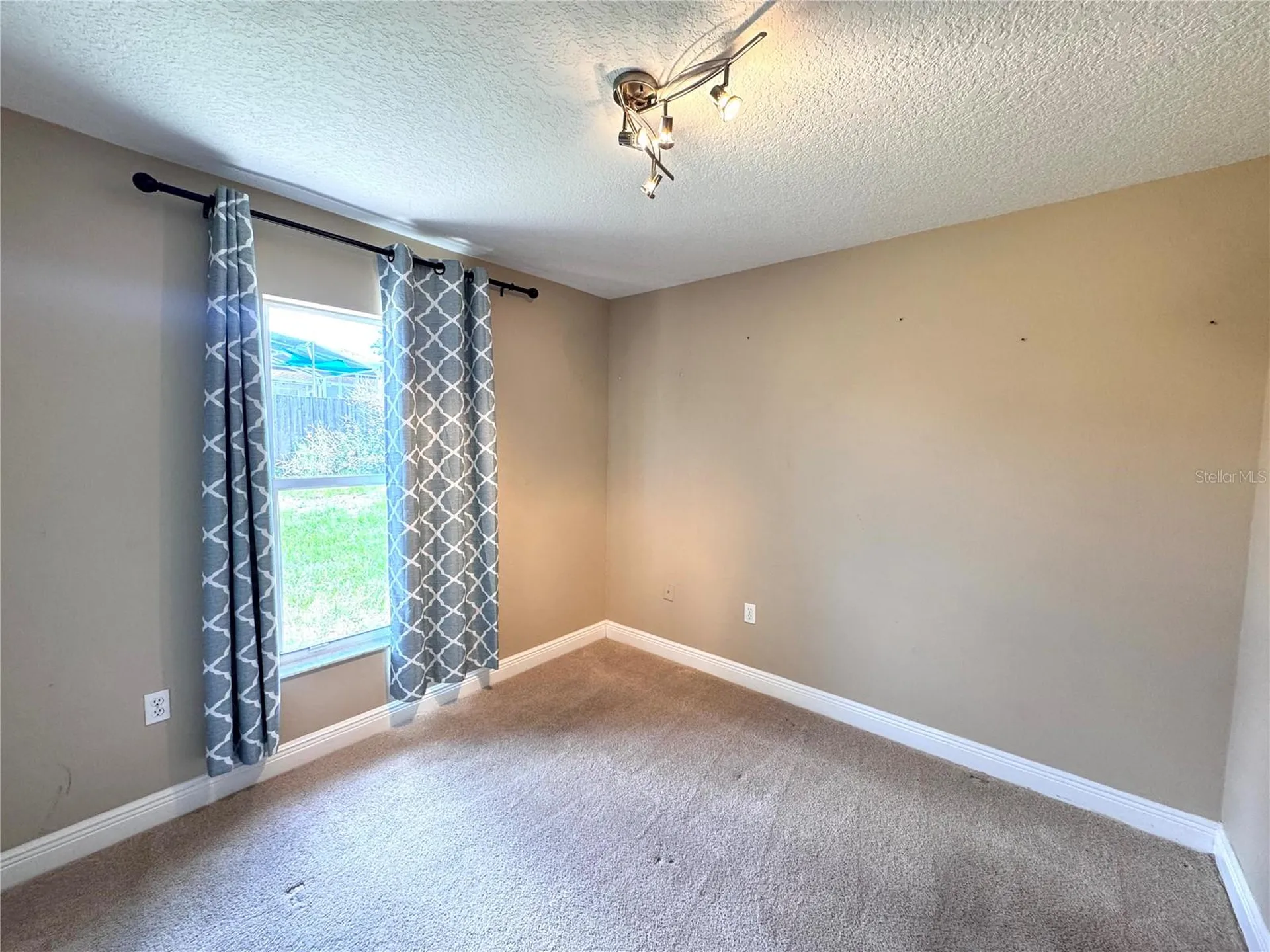 820 Briargrove Avenue Davenport FL 33837