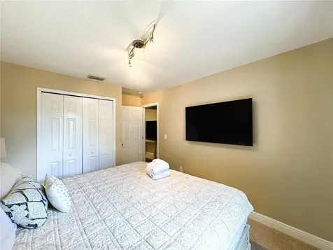 820 Briargrove Avenue Davenport FL 33837