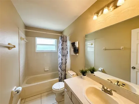820 Briargrove Avenue Davenport FL 33837
