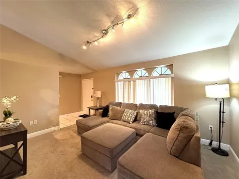 820 Briargrove Avenue Davenport FL 33837