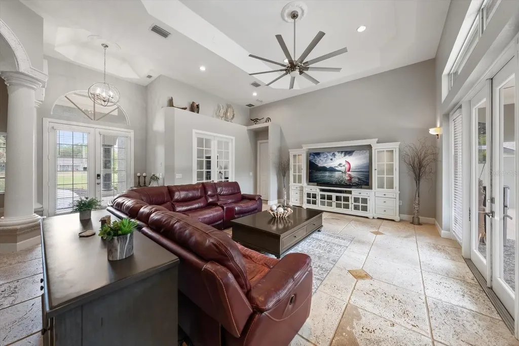 18731 Crooked Lane Lutz FL 33548