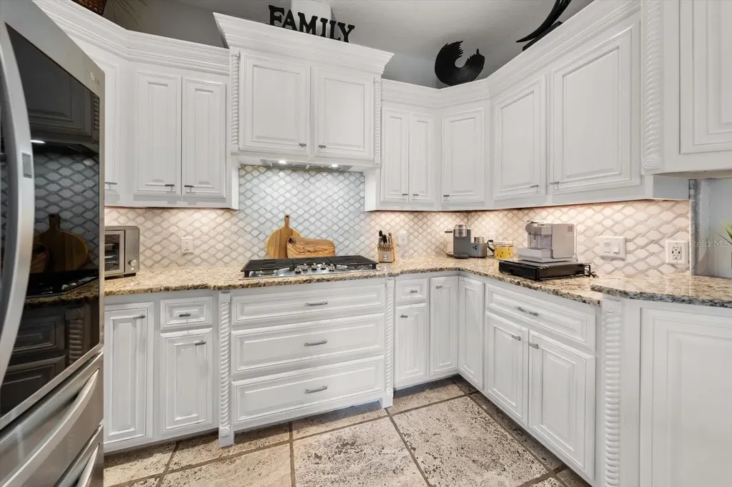 18731 Crooked Lane Lutz FL 33548