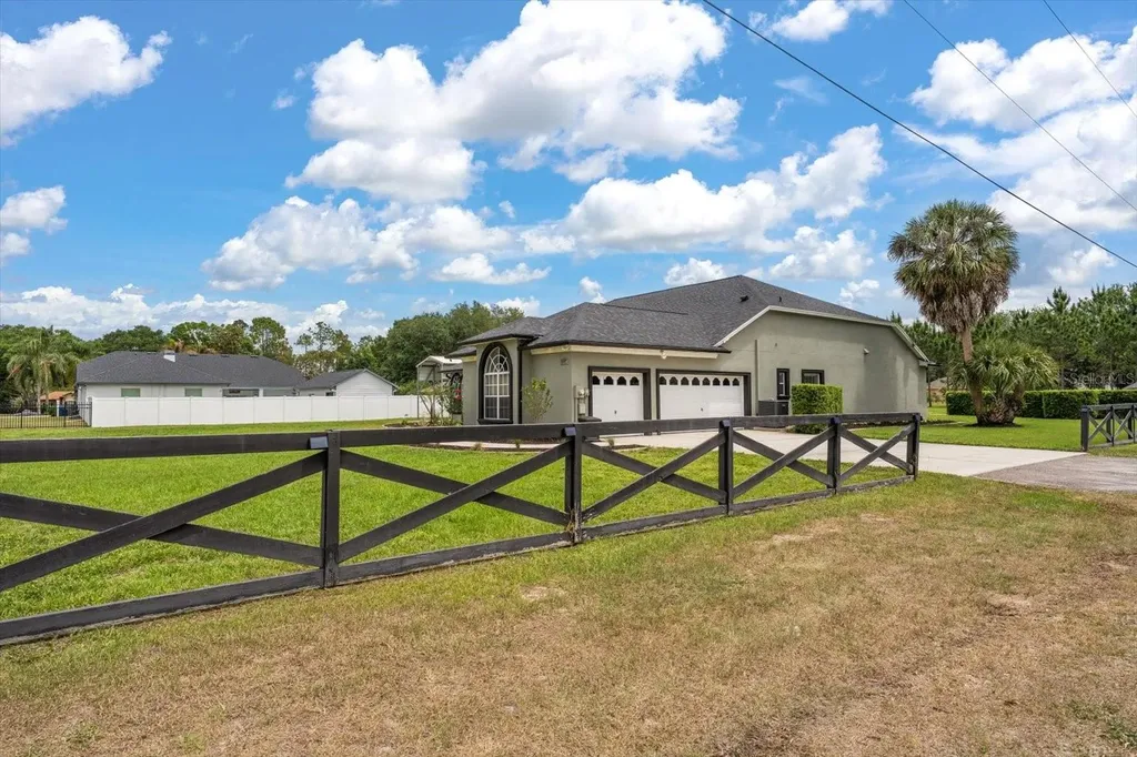 18731 Crooked Lane Lutz FL 33548