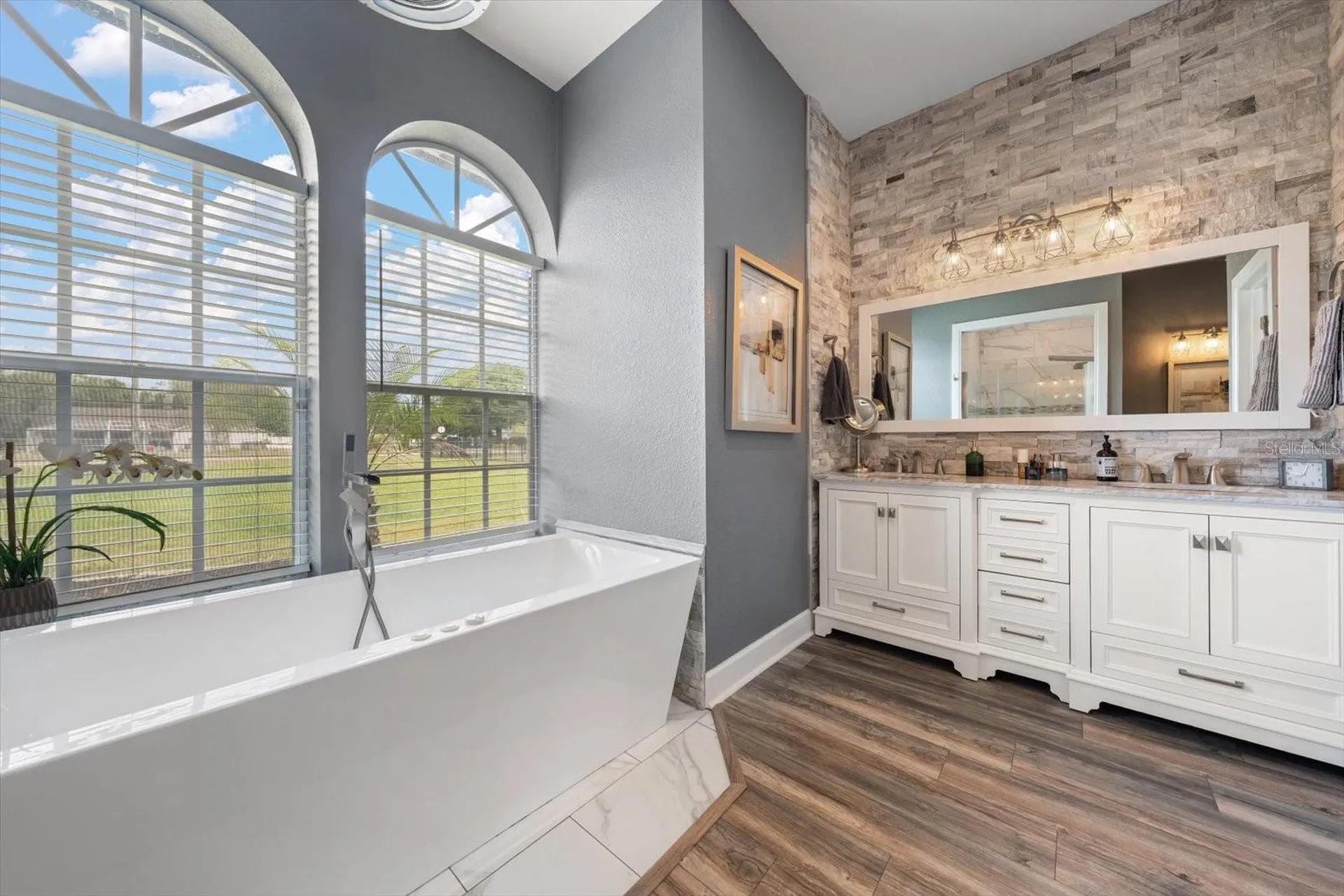 18731 Crooked Lane Lutz FL 33548