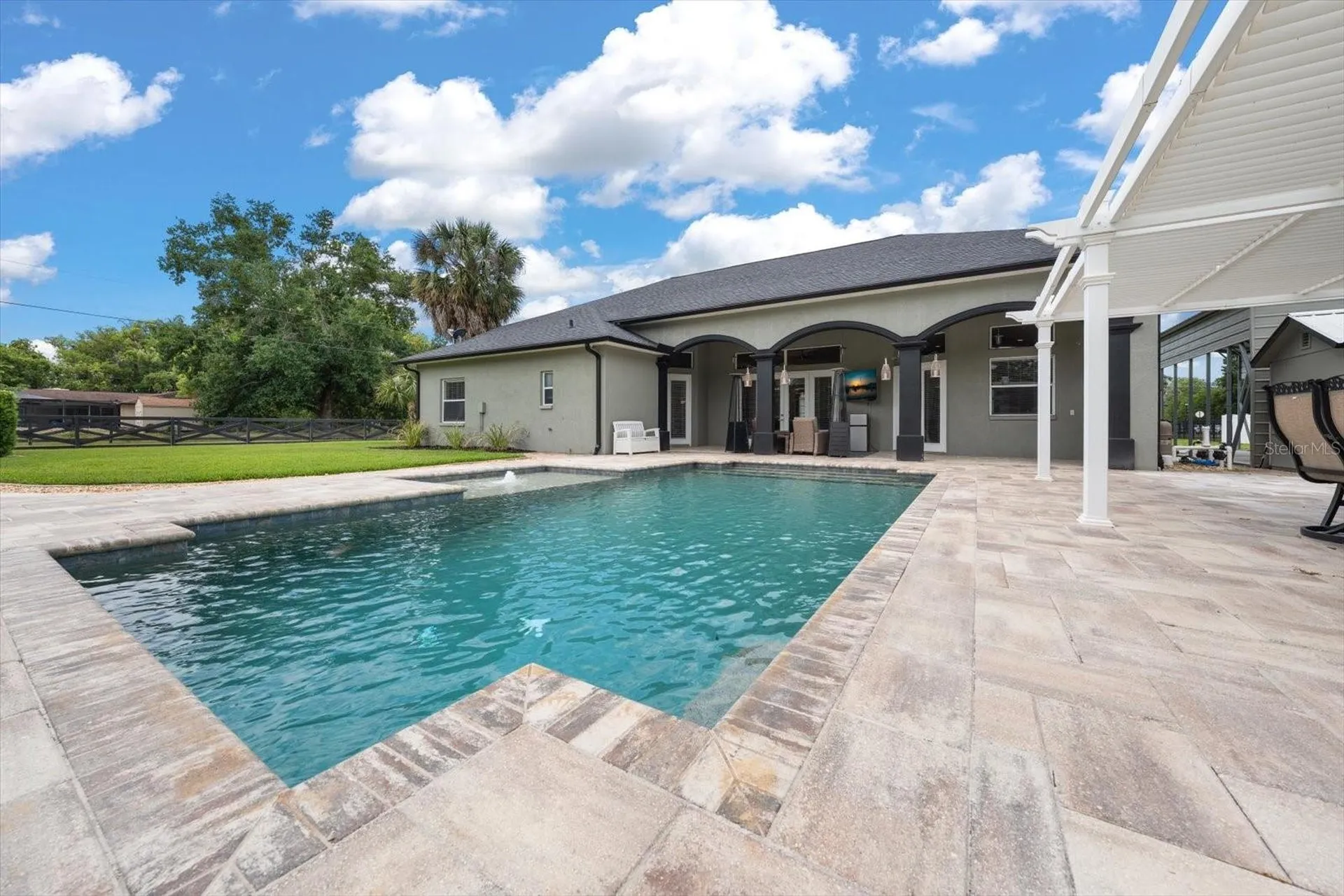 18731 Crooked Lane Lutz FL 33548