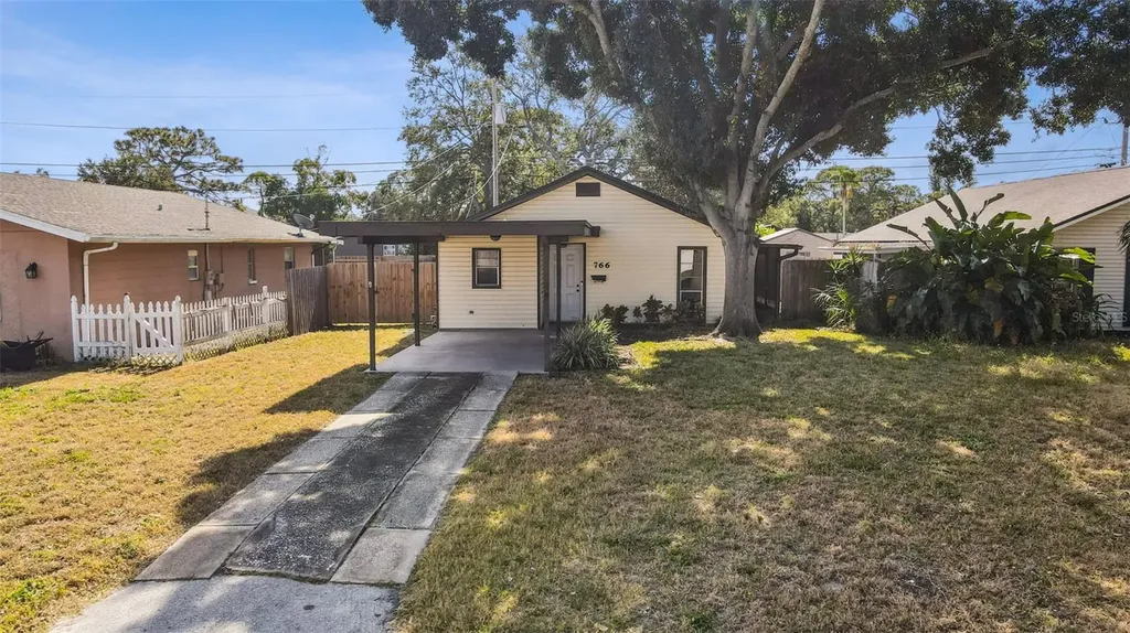 766 91st Avenue N St Petersburg FL 33702