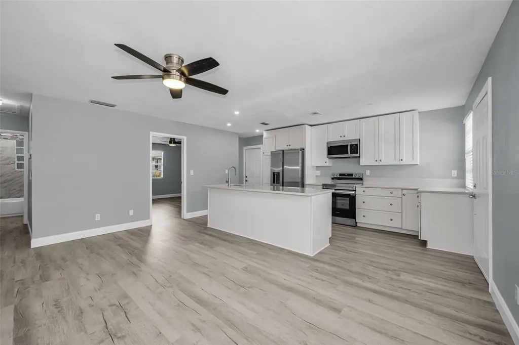 1231 Illinois Avenue Palm Harbor FL 34683