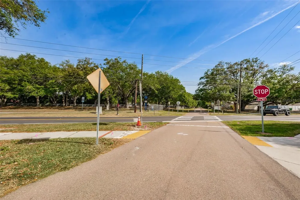 1231 Illinois Avenue Palm Harbor FL 34683